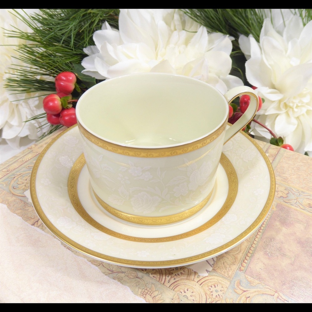 mikasa antique lace L5331 cup and saucer